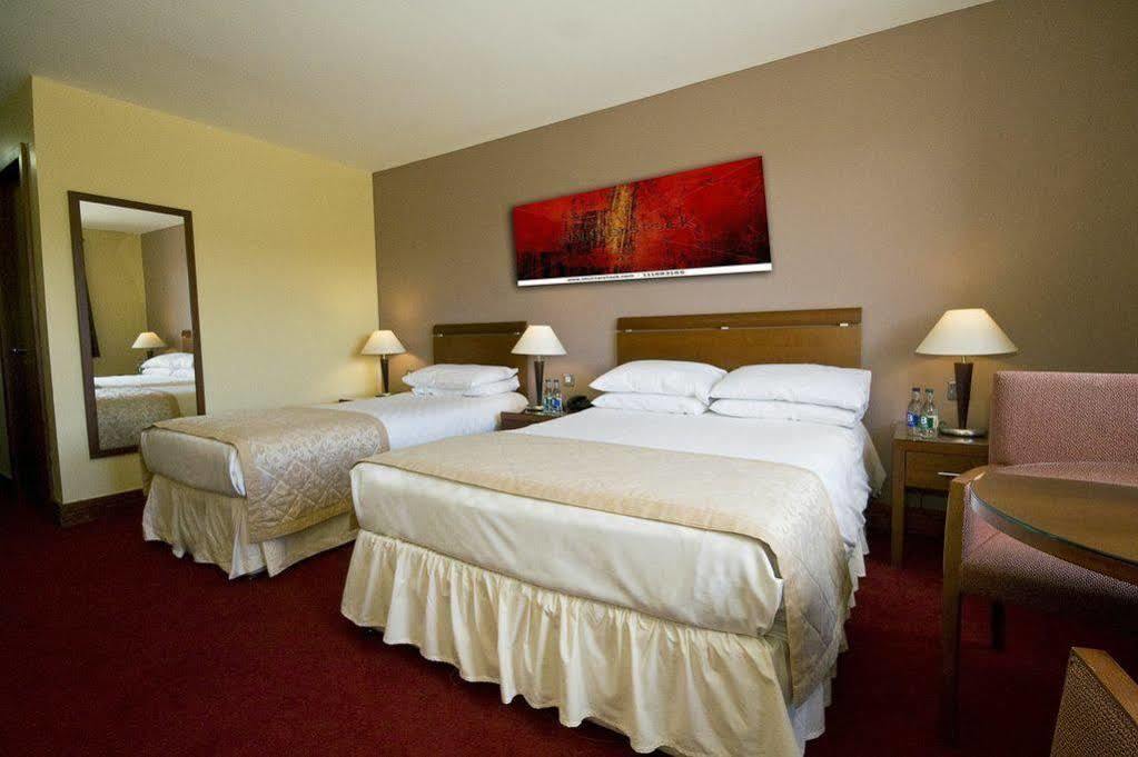 Four Seasons Hotel, 4* Carlingford